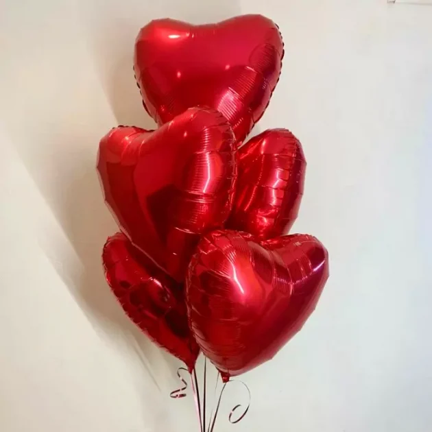 5 heart balloons (foil)
